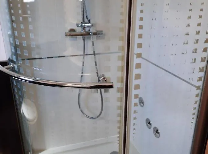 Eden ゲストハウス 3*